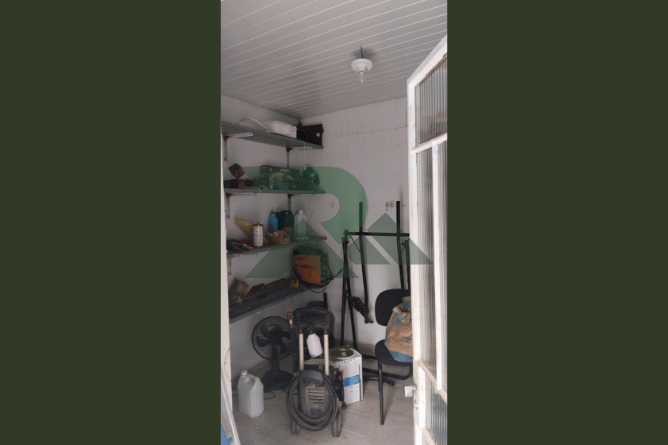 Casa com sala comercial 283,20 m2